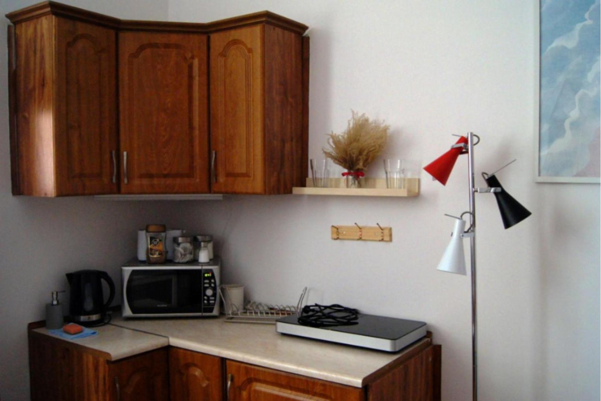 Small Studio 12
