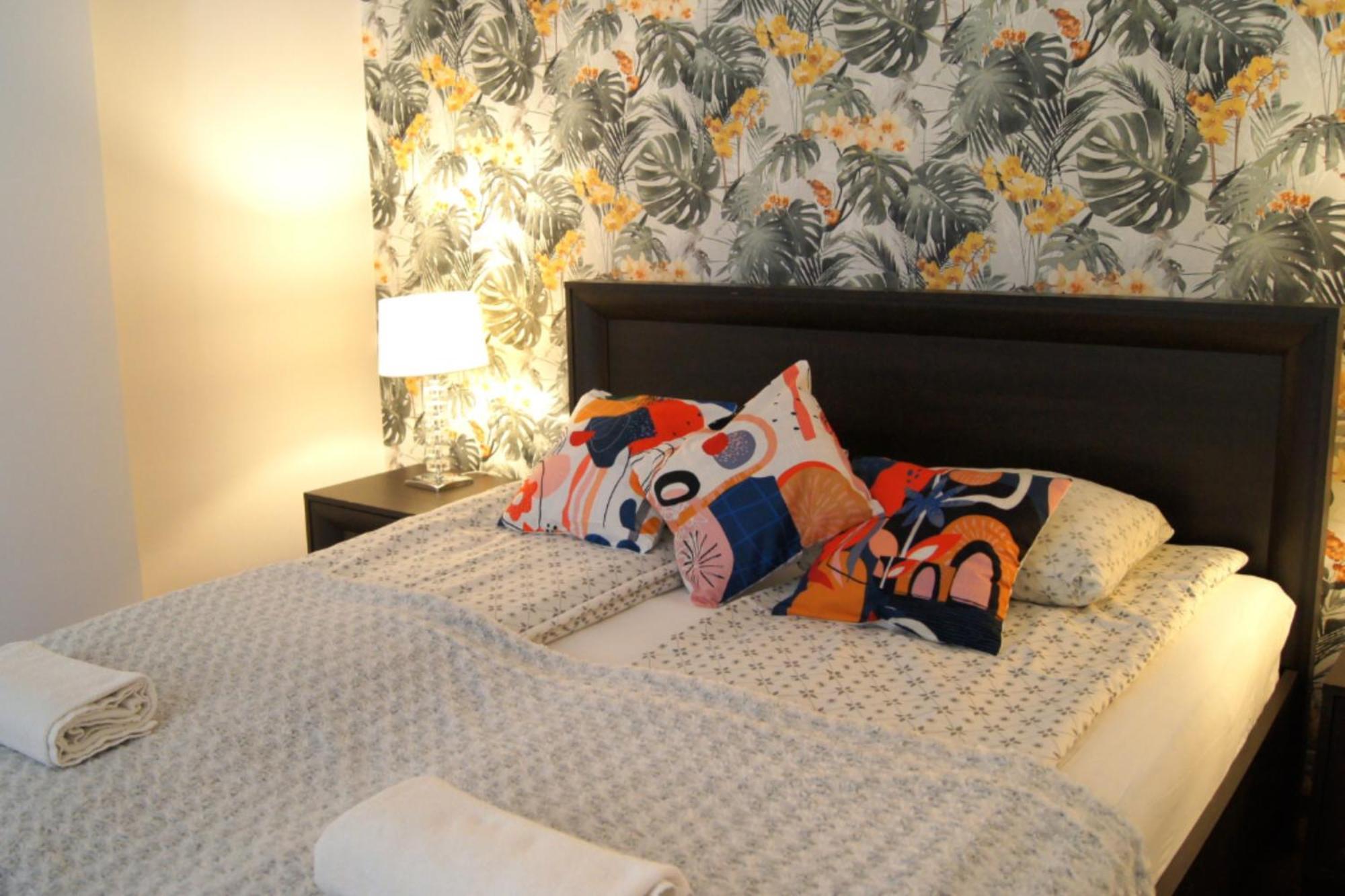 One-Bedroom Apartment 11