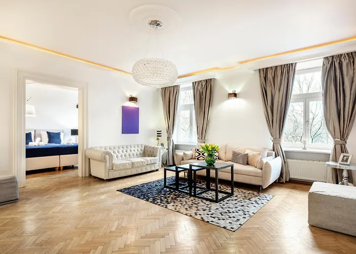 Tyzenhauz Apartments Old Town